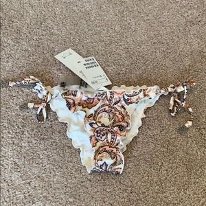 Cheeky patterned bikini bottoms